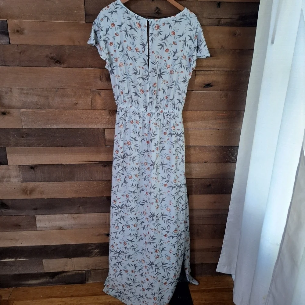 American Eagle Floral Cape-Overlay RomperSize Large - Picture 6 of 8